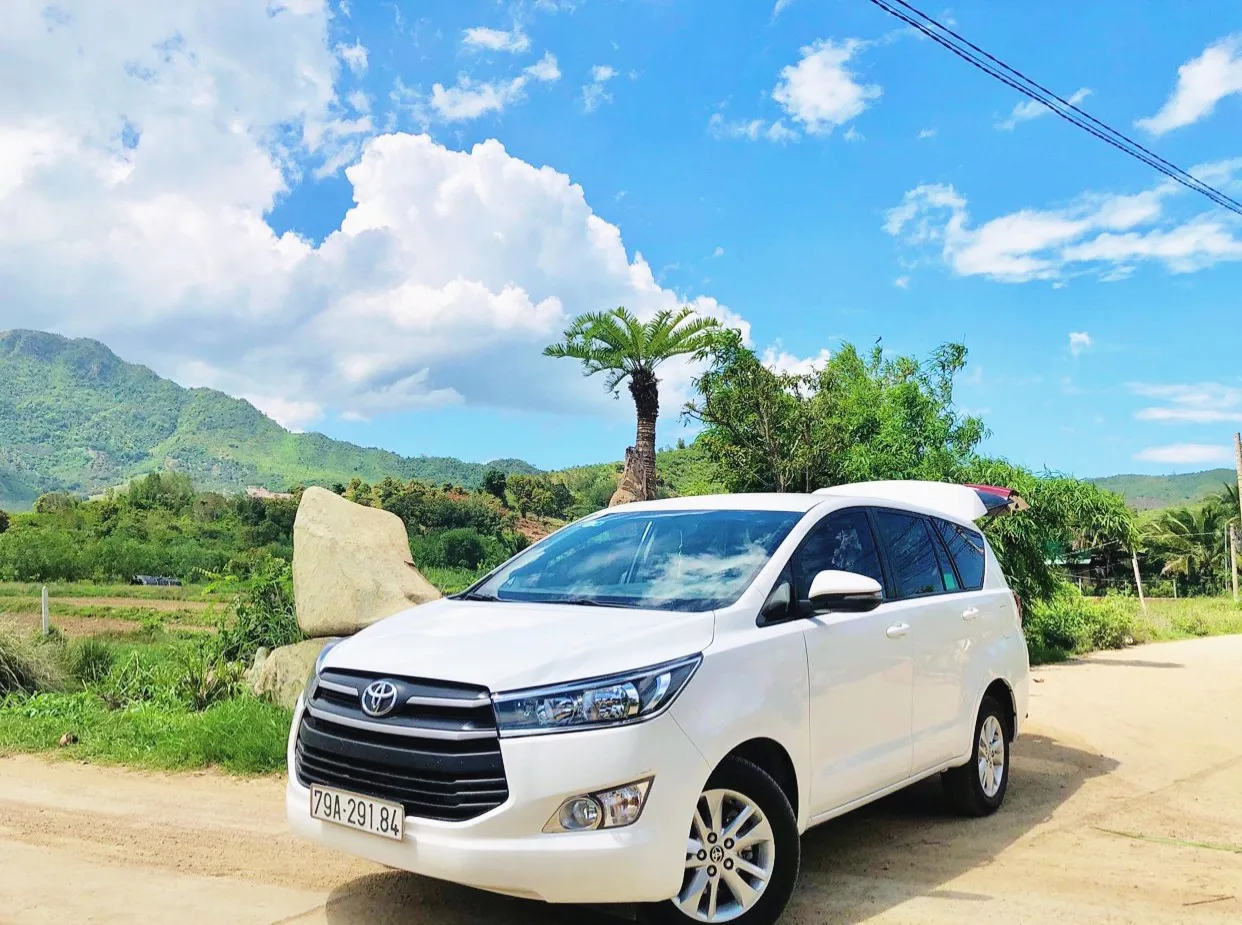 DiDu.vn: The Best Choice for Ho Chi Minh Car Rental with Driver
